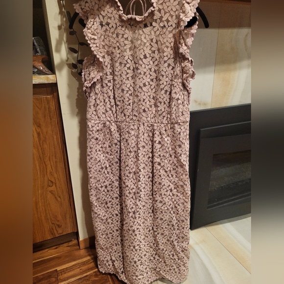 Kate Spade floral lace ruffle dress - Picture 4 of 6